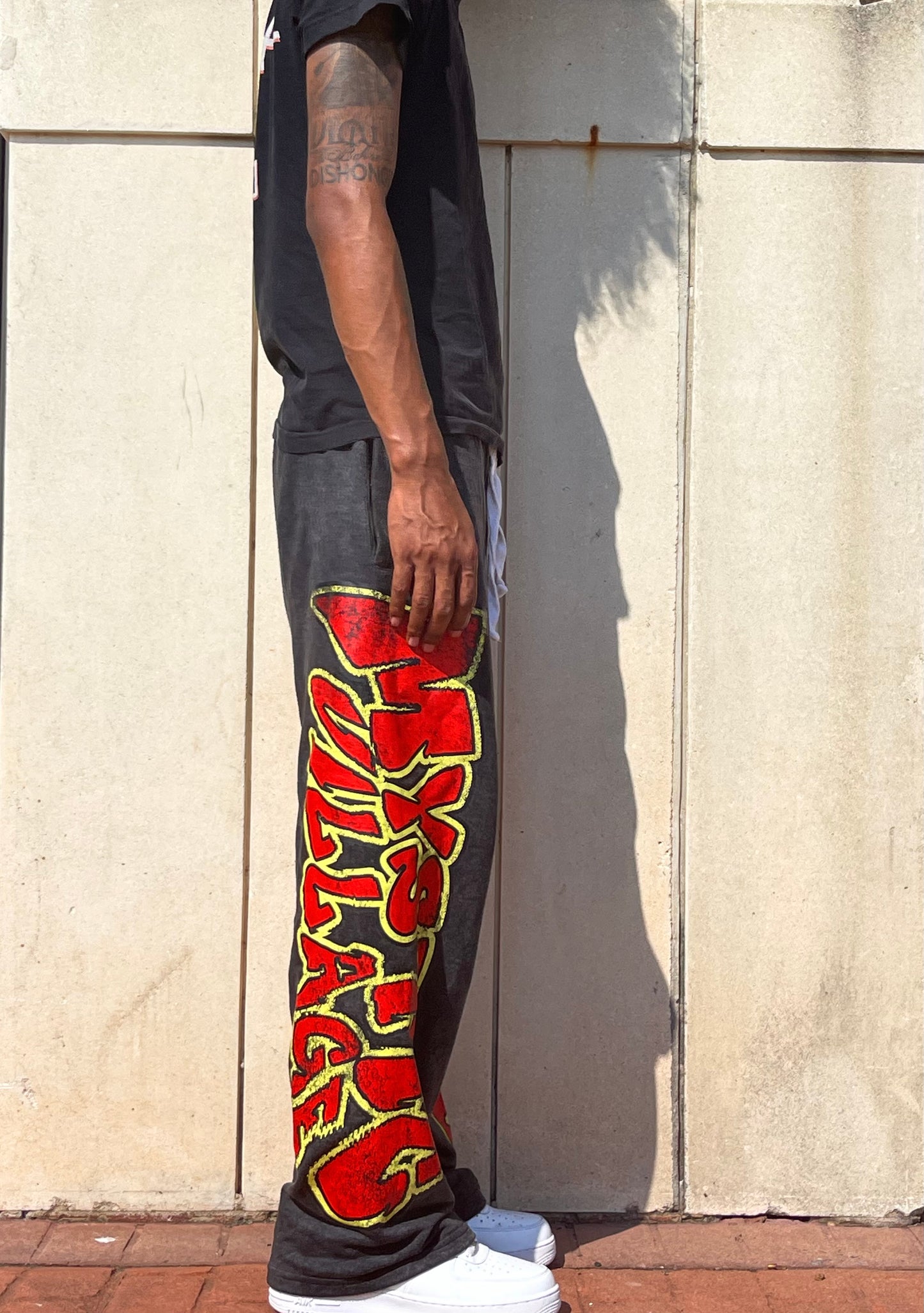 BLACK MV BAGGY SWEATS